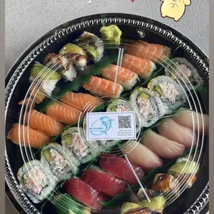sushi, sashimi, sushi and sashimi, food
