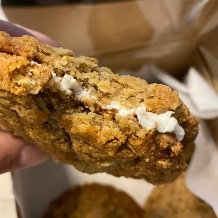 Oatmeal cream pie