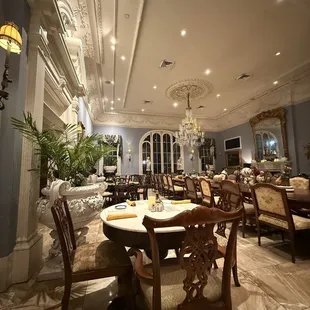 The Carriage House, lunch and dinner