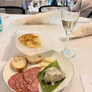 Champagne tasting and pupus