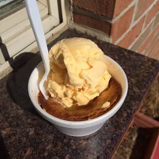 a bowl of ice cream