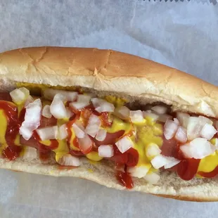 Hounds Hot Dog . All beef