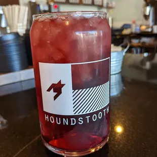 a glass of iced tea