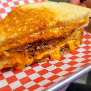 ROAST BEEF &amp; CHEDDAR