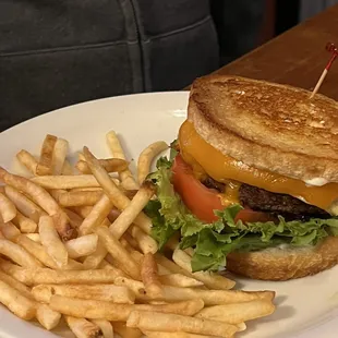 Bacon cheeseburger on sourdough special with shoestring potatoes