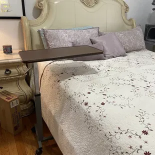 Heavy duty metal hospital bed table assembly * Completed Extra task #1