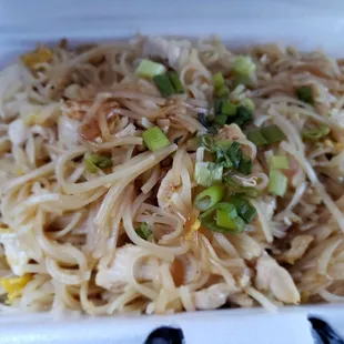 Chicken Pad Thai without peanuts