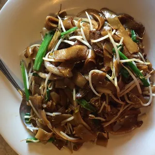 Beef Chow Fun Dry Style