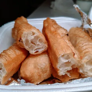 油炸鬼 Chinese Fried Dough