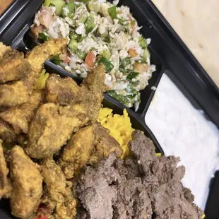 Combo plate with garlic sauce