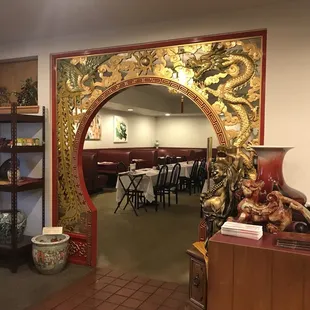 Entrance to dining room.