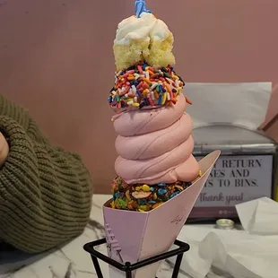 EVERY DAY BIRTHDAY CAKE - adorable and the strawberry dole whip is delicious