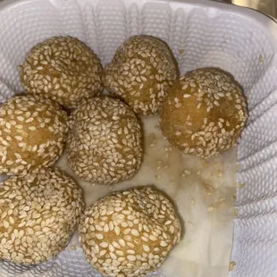 B23. Sesame Ball