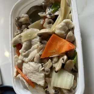 Moo goo gai pan - completely flavorless