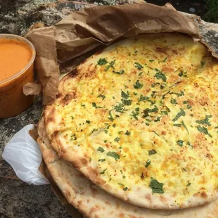 Chicken Tikka Masala and Garlic Naan to go