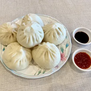 Tianjin Pork Buns(6pc per order)
天津肉包
Tianjin Pork with Napa Cabbage Buns(6pc per order)
天津白菜猪肉包