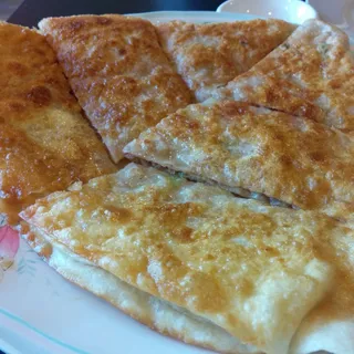 Hand-made crispy beef pancakes (2)
