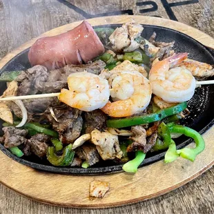 House parrrillada with beef and chicken Fatima meat, shrimp, and country sausage