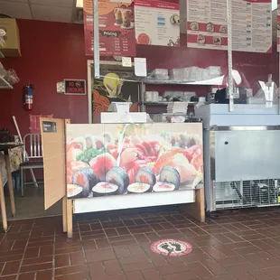 sushi and sashimi, interior
