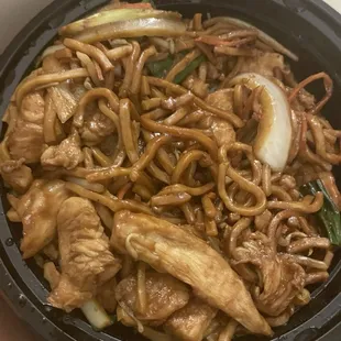 Chicken Lo Mein