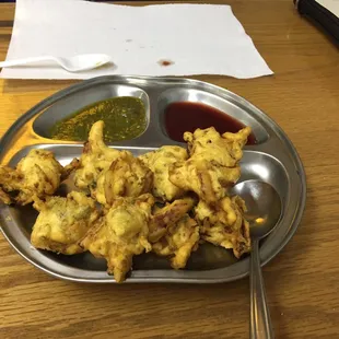 Medium spicy veggie pakoda