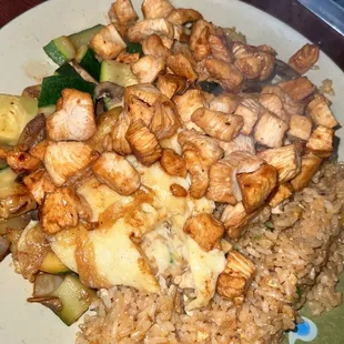 Chicken hibachi with yum yum sauce and egg yolk sauce