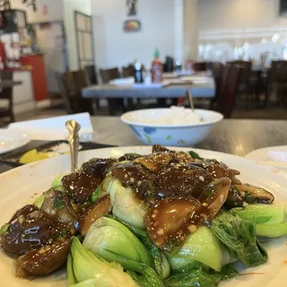 Bok Choy with Black Mushroom