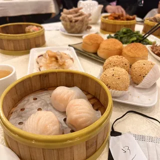47. Deep-Fried 2 Colors Sesame Balls