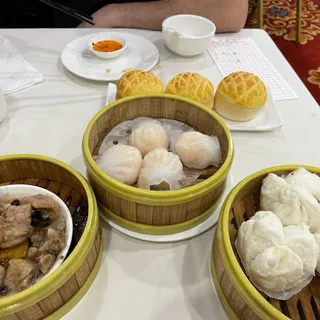 01. Shrimp Dumpling