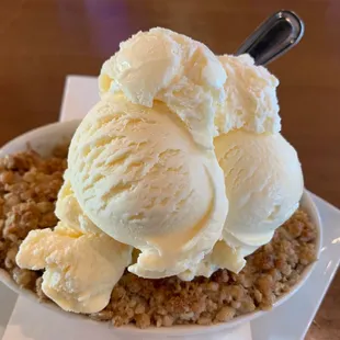 Apple strudel