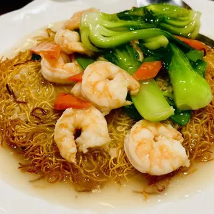 Pan fried noodles with shrimp 3.5/5 - noodles need to be more crispy and bok choy slightly overcooked.