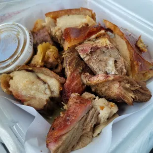 Perfect lechon, so delicious!