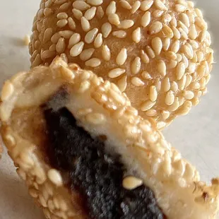 6 Piece Red Bean Sesame Ball YUM!