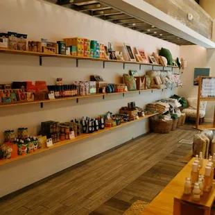 Find everything local at the new South Shore location of House of Mana Up!