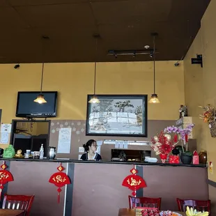 the interior of a chinese restaurant