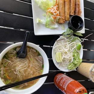 Great food with clean outdoor seating