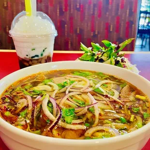 food, ramen and noodles