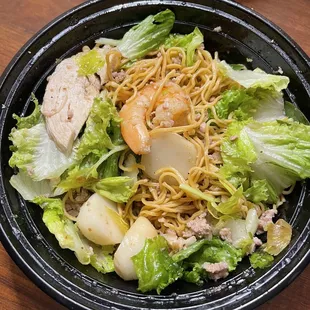 #31 dry noodles with house sauce & broth served on the side. 10/10!!!