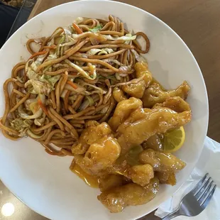 L6. Lemon Chicken Lunch