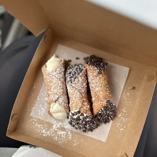Cannolis