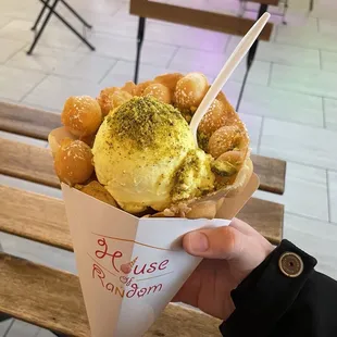 Bastani Sonnati Bubble Waffle Ice Cream