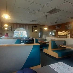 Remodeled Taco Bell with pictures of Mediterranean scenes. Could the owner be Greek? Lemon Rice soup on menu.