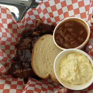 Delicious BBQ and Sides!