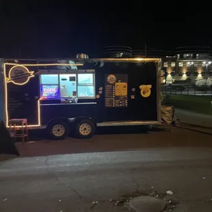 a food truck at night