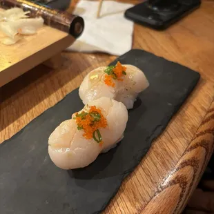 scallop nigiri