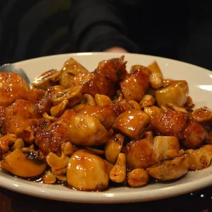 Perfect Scallops, Mushrooms and Cashews