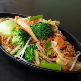 N7. House Special Chow Mein