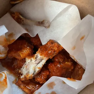 Buffalo Small Wings