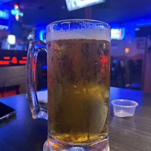 Ice cold @kona big wave.  N wings.