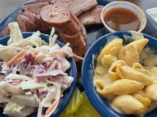 Bird Dog Pit BBQ